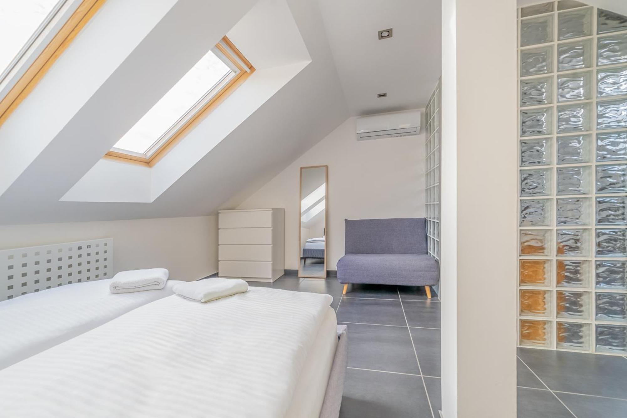 Modaloft Duplex By Rentez ปราก ภายนอก รูปภาพ